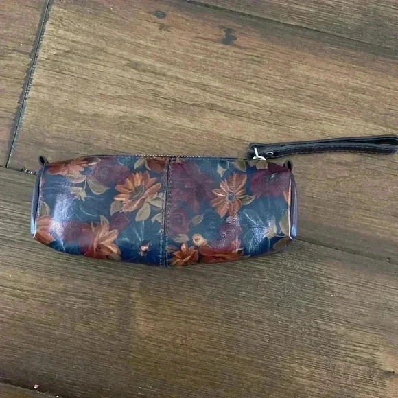 Patricia Nash Leather Floral Multi Color Wristlet - Picture 2 of 4